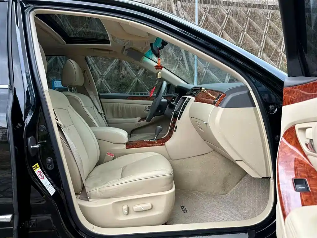 Toyota Crown 2009 2.5L Royal Special Enhanced Edition фото 12