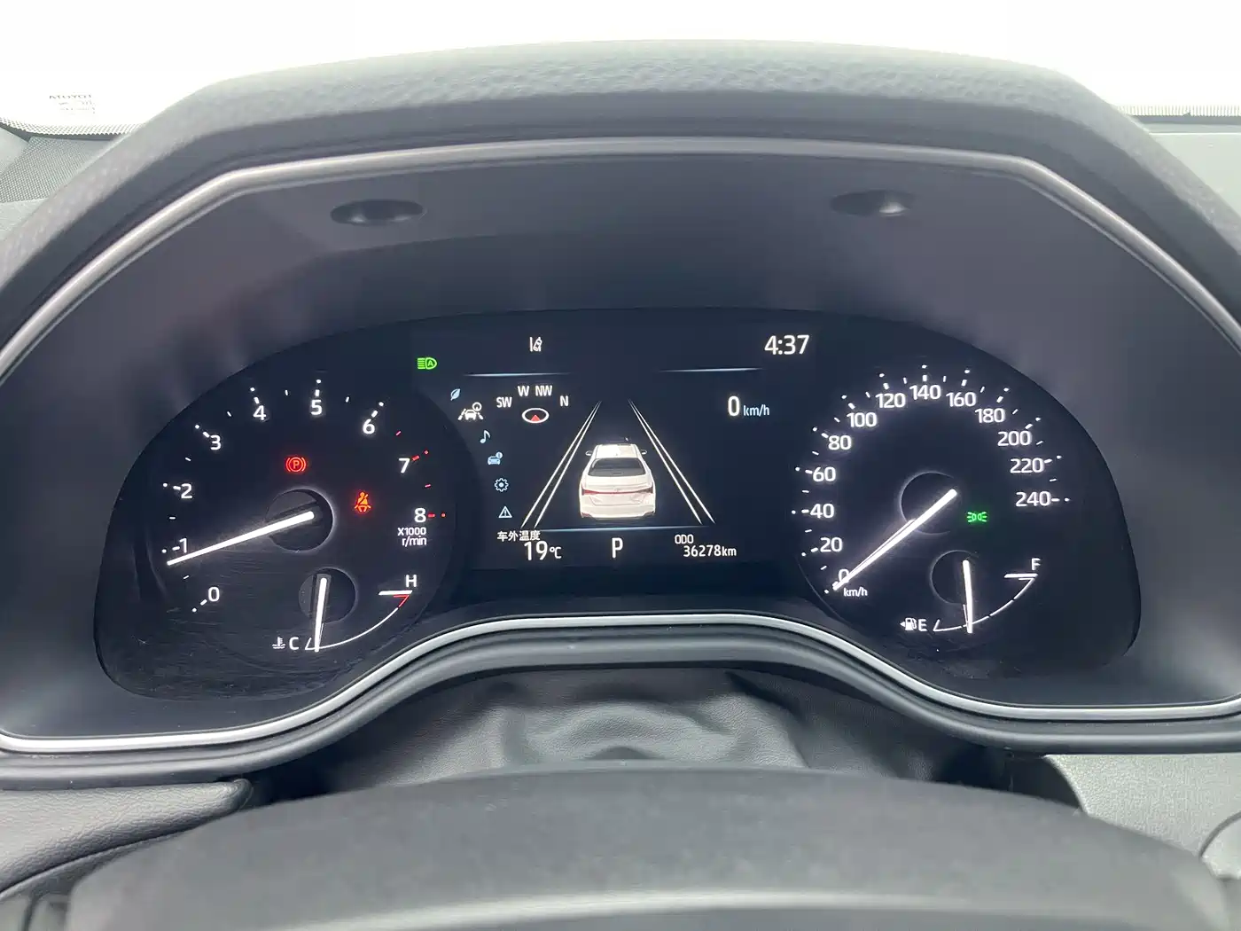 Toyota Avalon 2023 2.0L Premium Selection фото 10