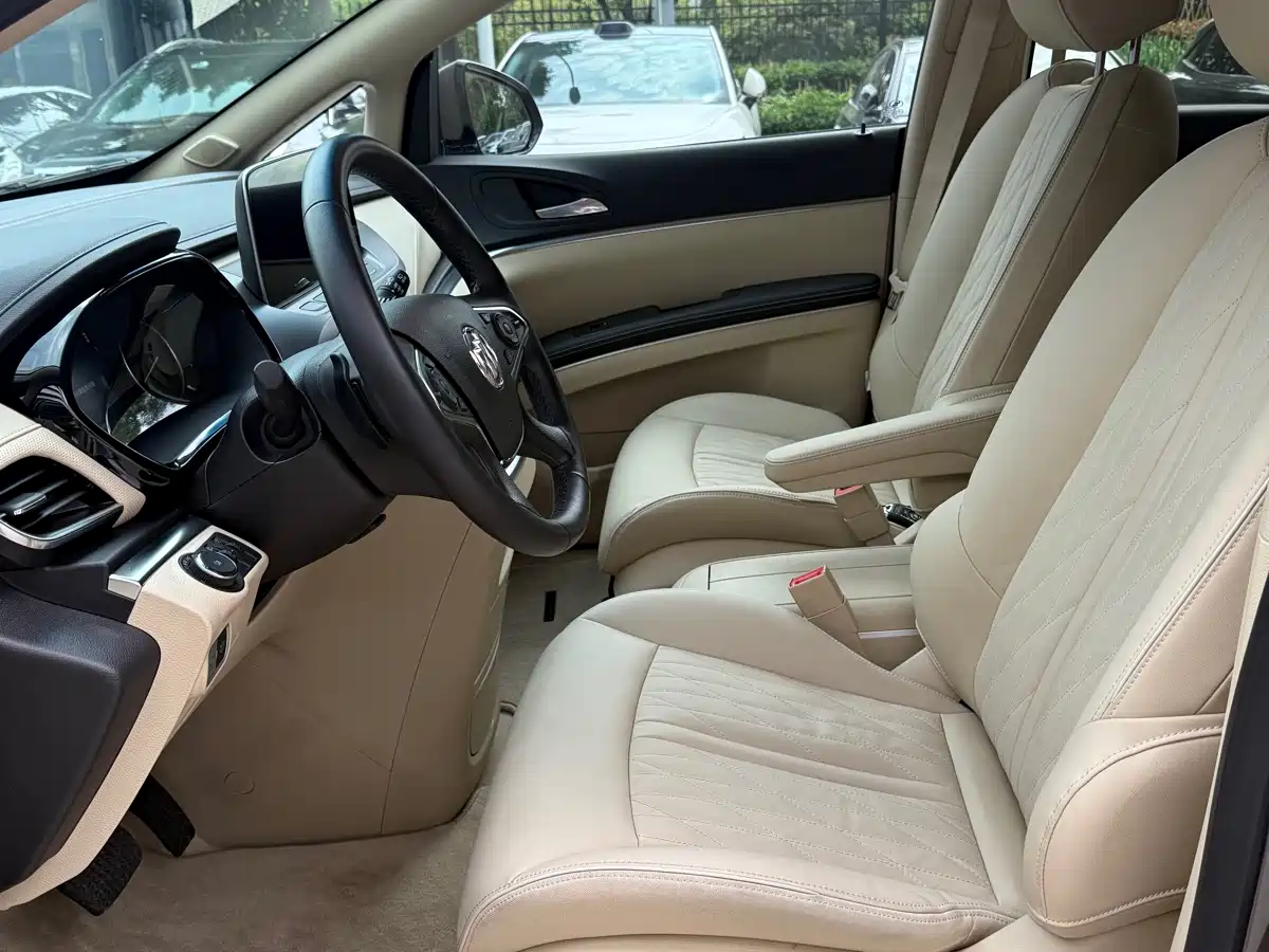 BUICK GL8