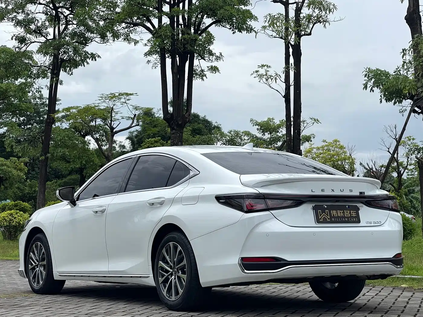 2026 Lexus ES