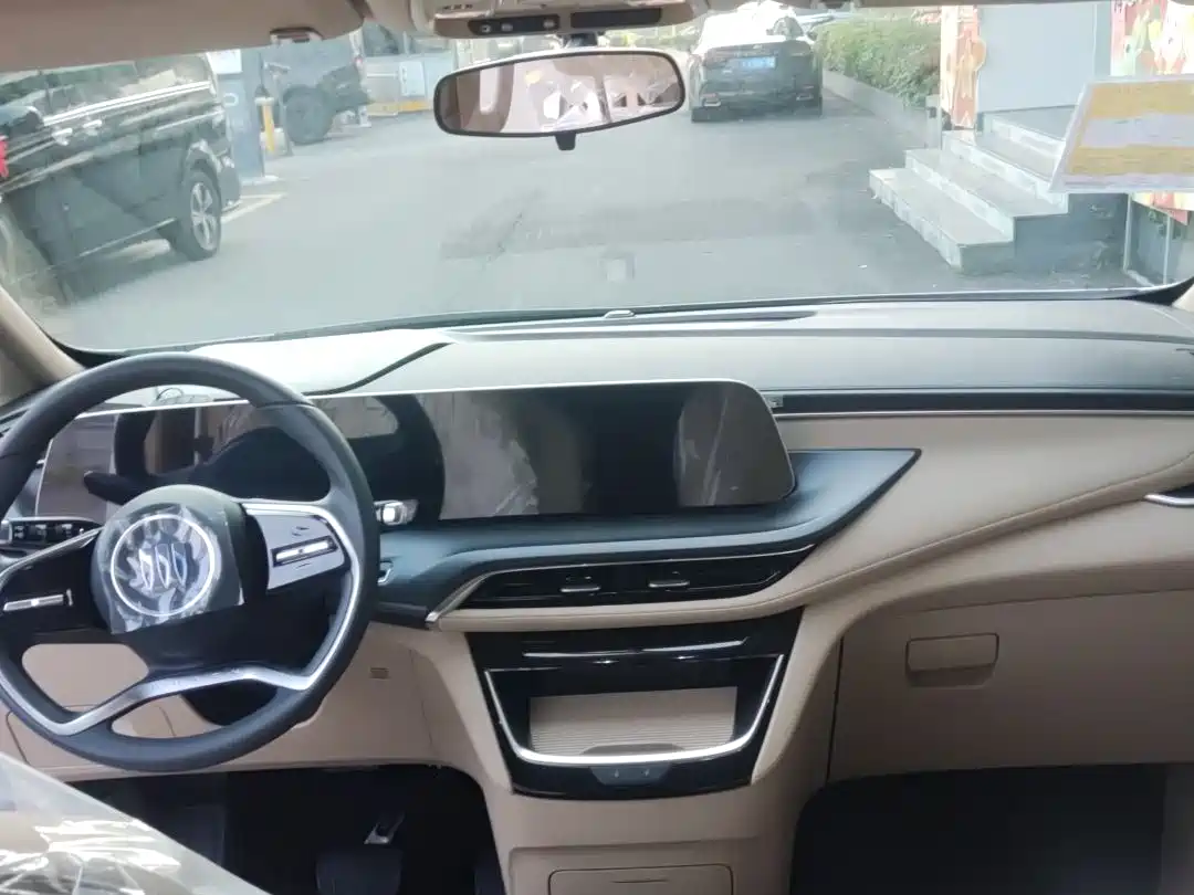 Buick GL8 2025 Land Business Class First Edition фото 10