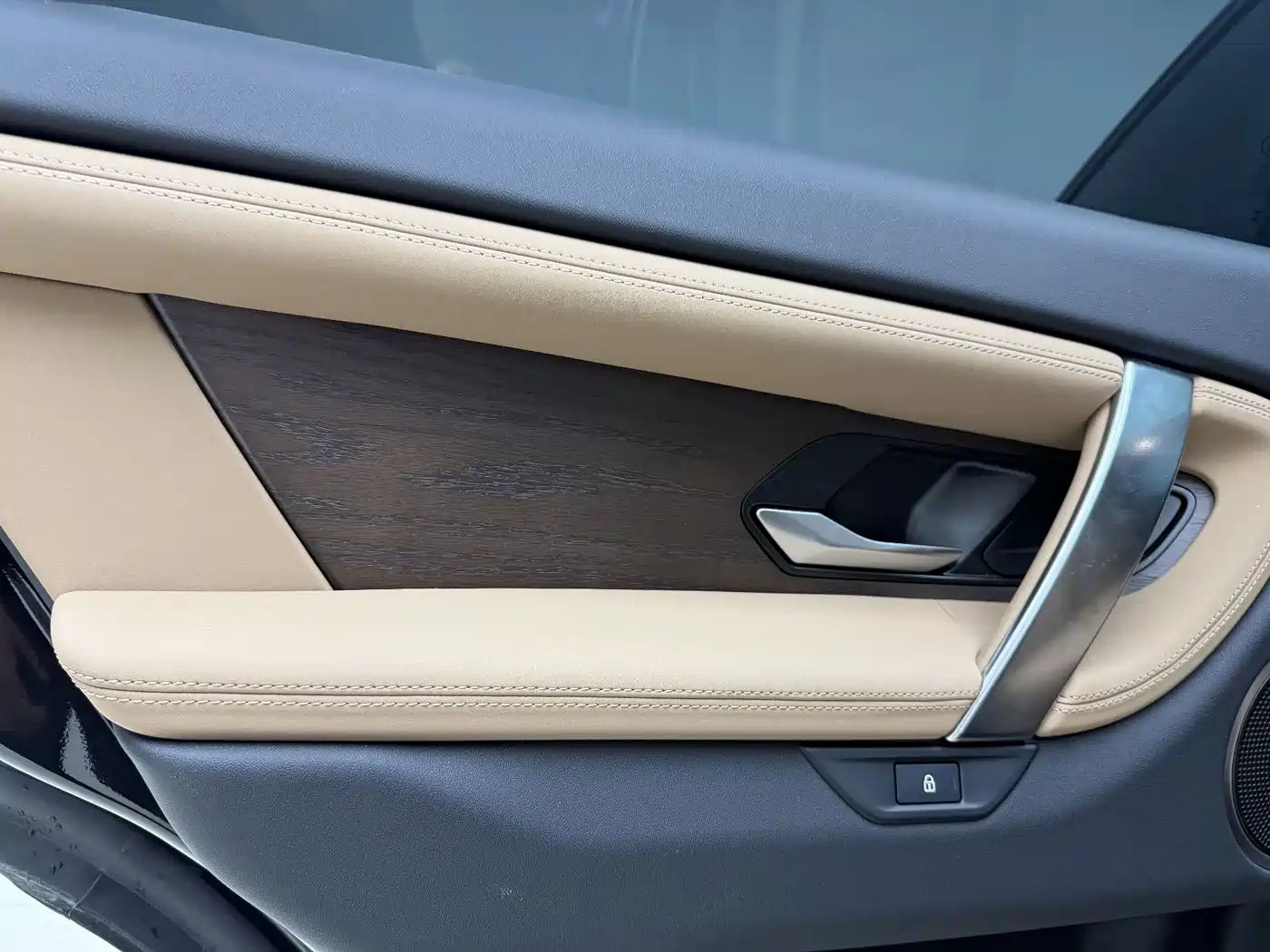 Land Rover Discovery Sport 2024 Performance Technology Edition фото 10