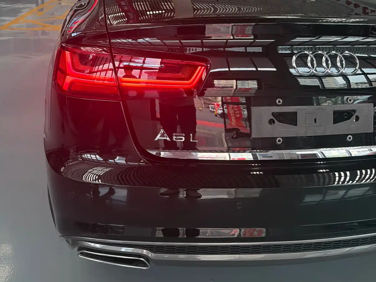 Audi A6L 2018 30th Anniversary 35 TFSI Fashion фото 13