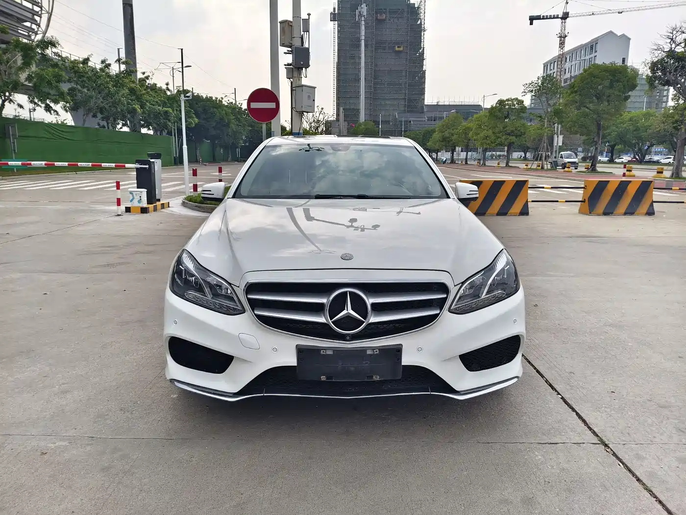 Mercedes-Benz E-Class 2015 E 260 L Sport фото 2