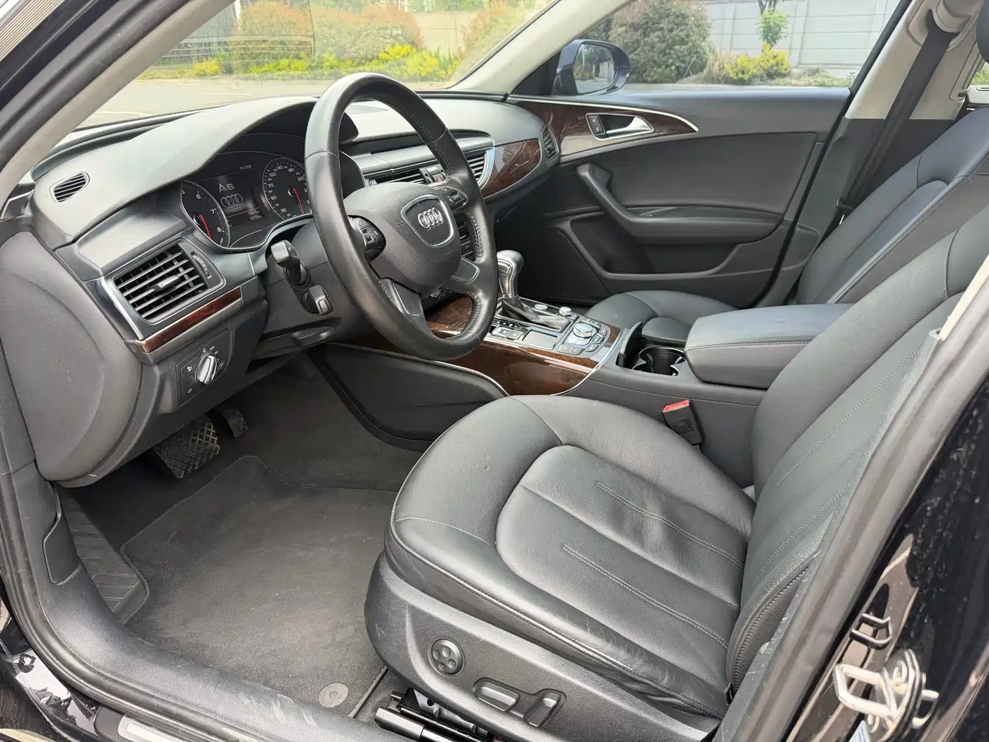 Audi A6L 2012 30 FSI Comfort фото 18