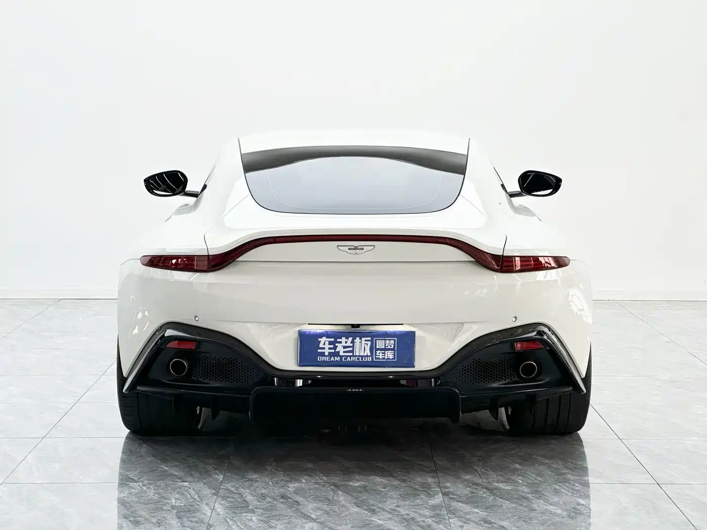 Aston Martin V8 Vantage 2020 2018 4.0T V8 Coupe