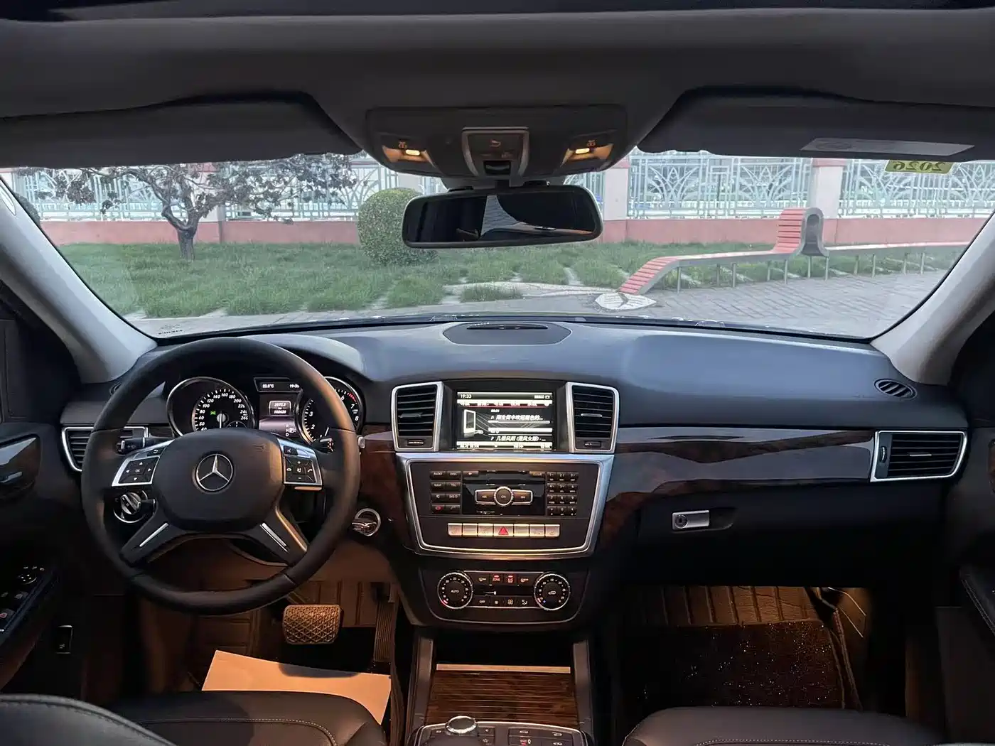 Mercedes-Benz M-Class 2015 ML 400 4MATIC Dynamic фото 11