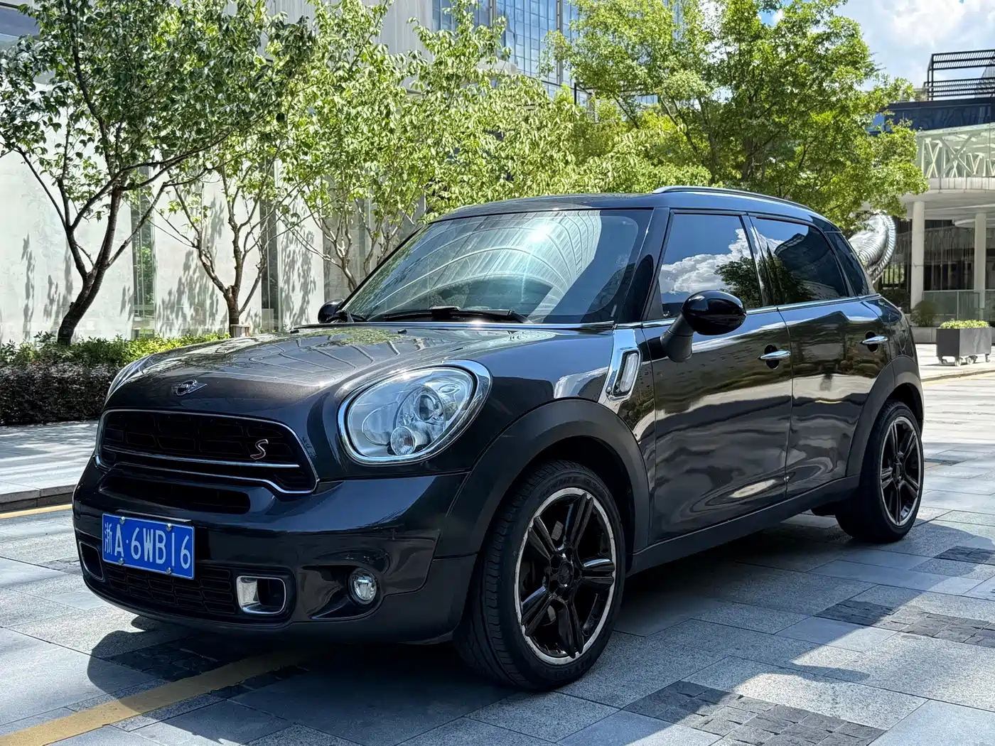 MINI COUNTRYMAN