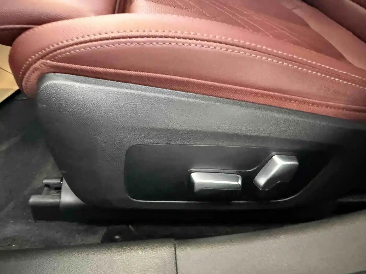 BMW 3 Series 2023 320Li M Sport Package фото 14