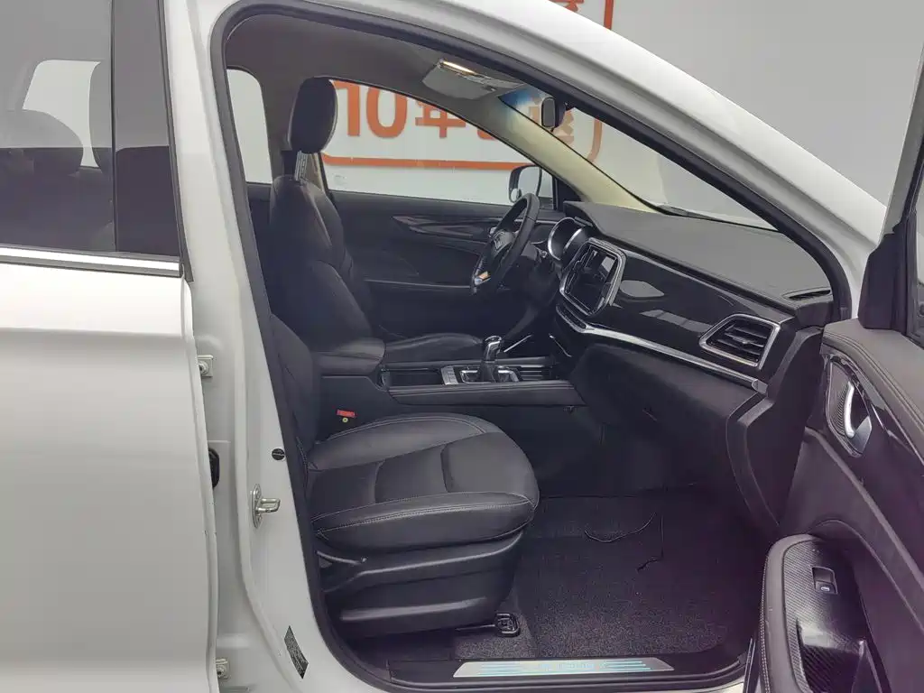 Jetour X90 2019 2019 1.5T Manual Comfort 6-seater China V