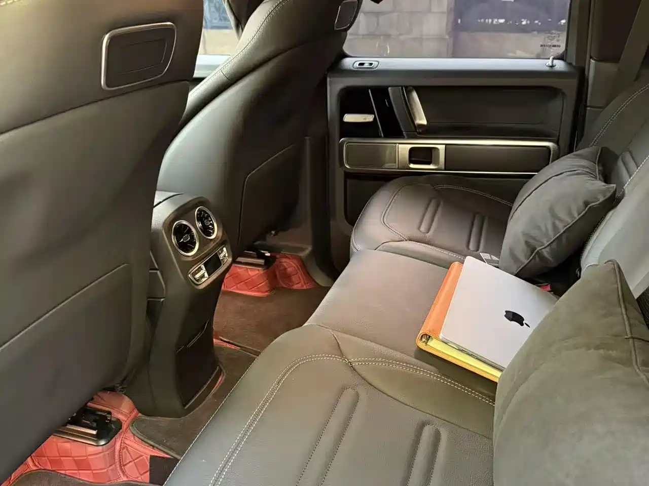Mercedes-Benz G-Class 2023 G 350 фото 6
