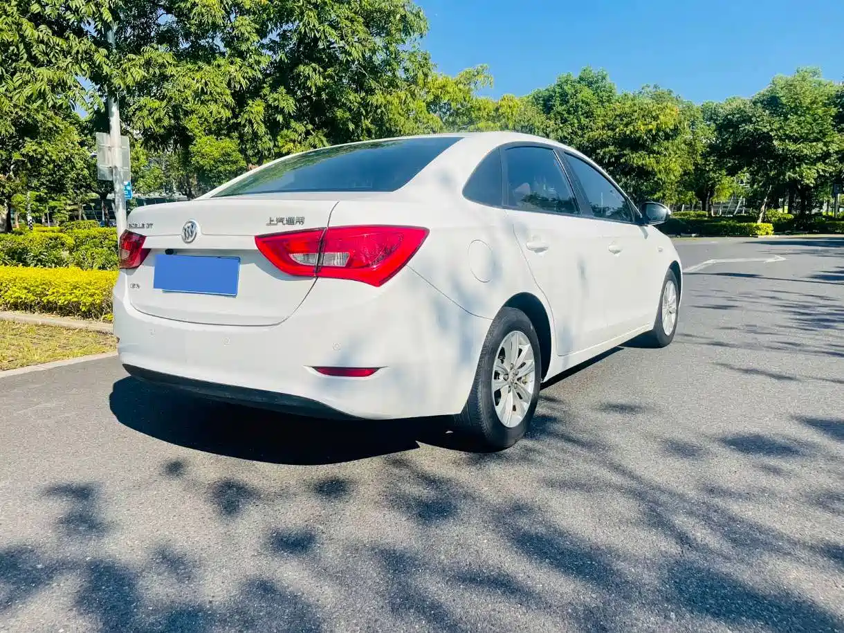 Фото 9 - Buick Excelle