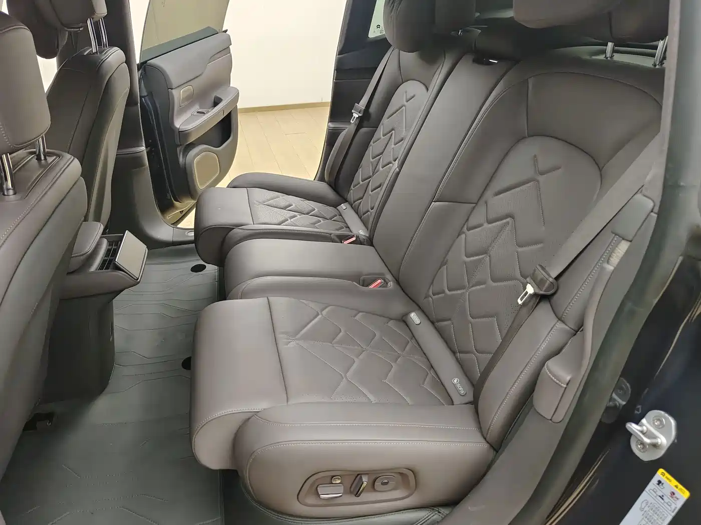 NIO ET7 2024 2024 75kWh Executive Edition