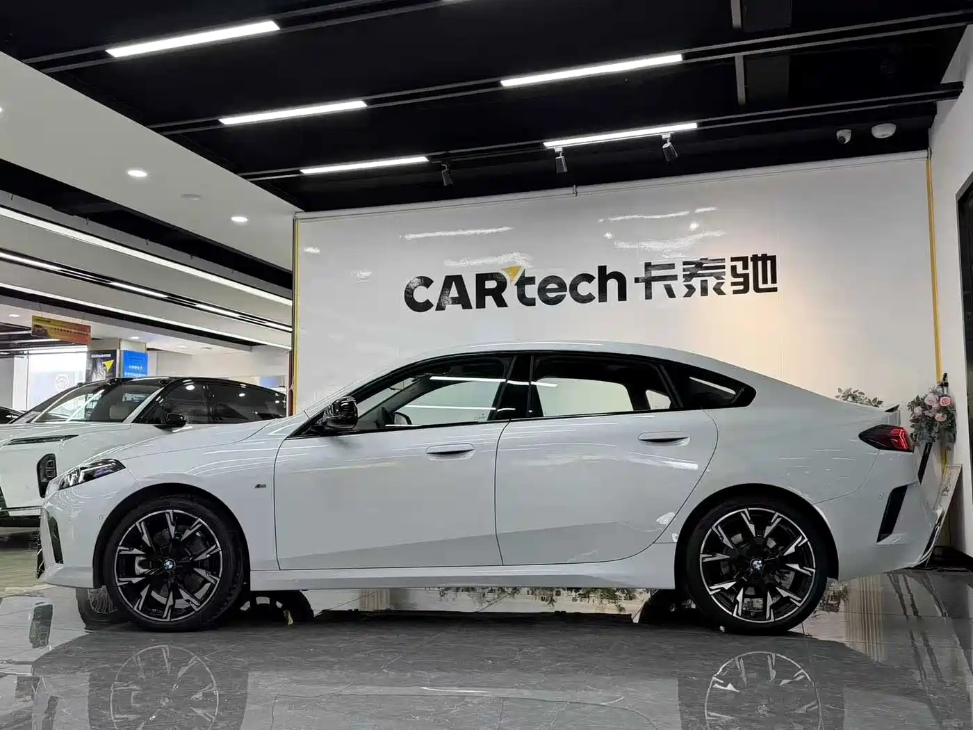 BMW 2 Series 2025 225L M Sport Moonlight Package фото 3