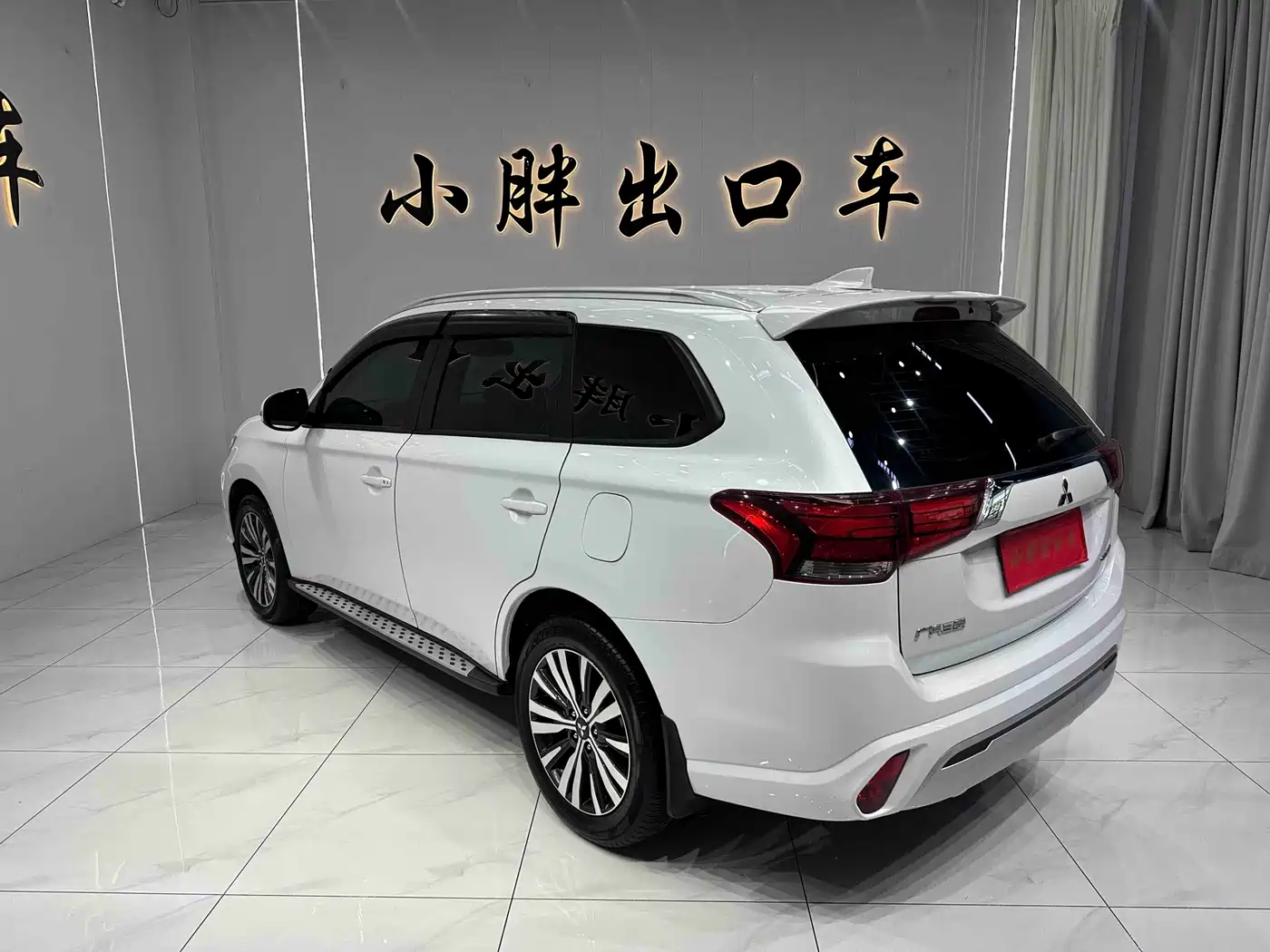 Фото 6 - Mitsubishi Outlander