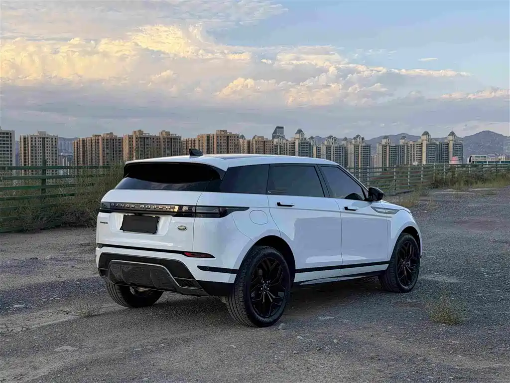 2025 Land Rover Range Rover Evoque