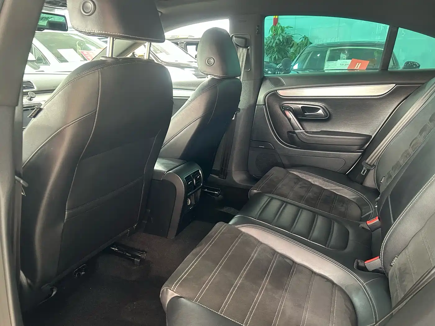 Volkswagen FAW-Volkswagen CC 2016 Model 1.8TSI Luxury фото 6
