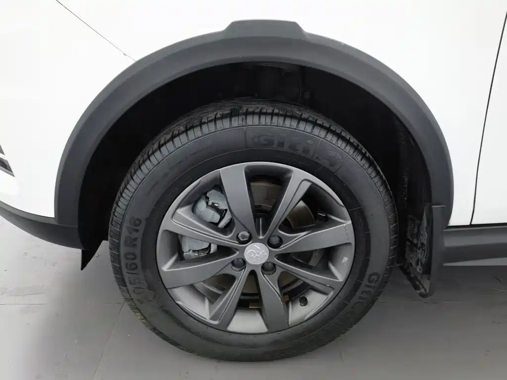 BYD Yuan New Energy 2018 2018 EV360 Smart Connected Cool Type