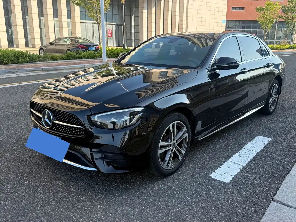 Mercedes-Benz E-Class 2023 E 260 L Sport