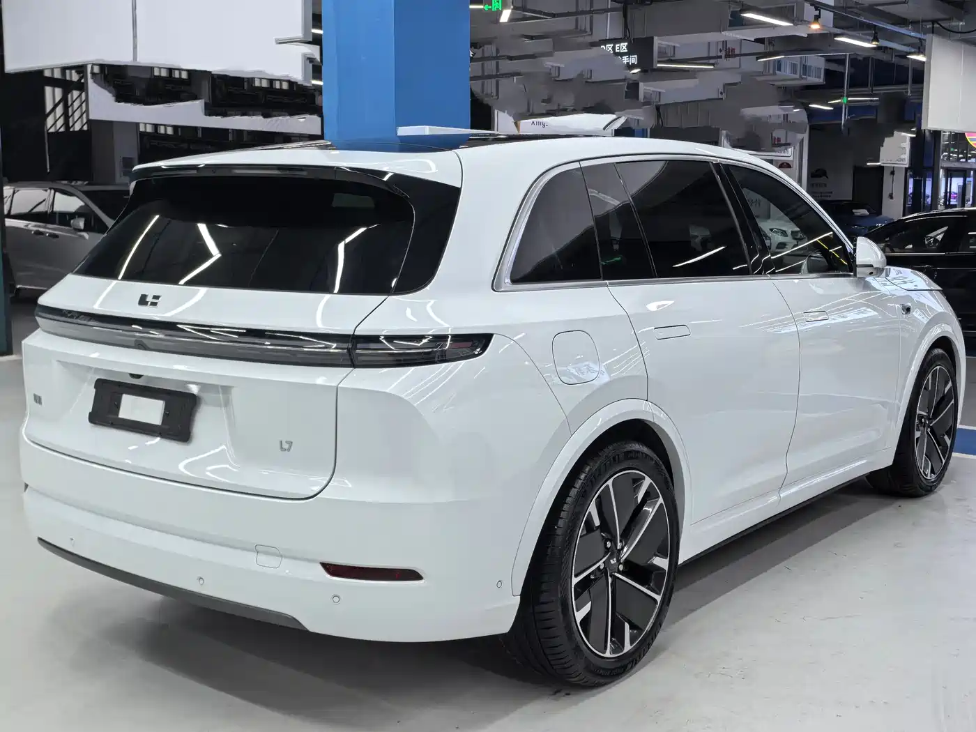 Li Auto IDEAL L7