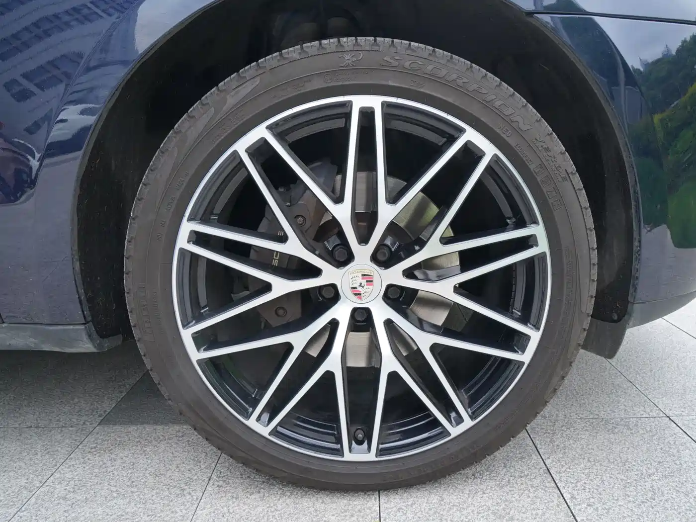 PORSCHE MACAN