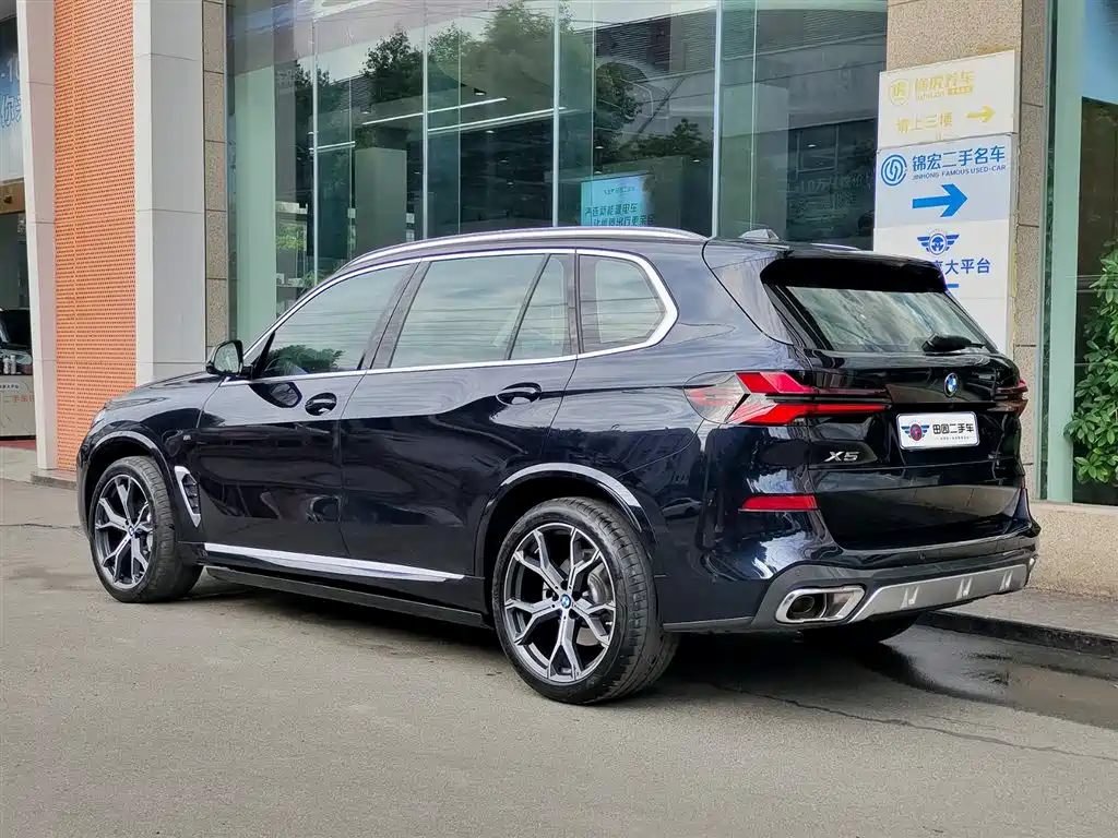 BMW X5 2023 xDrive 30Li Premium M Sport Package фото 4