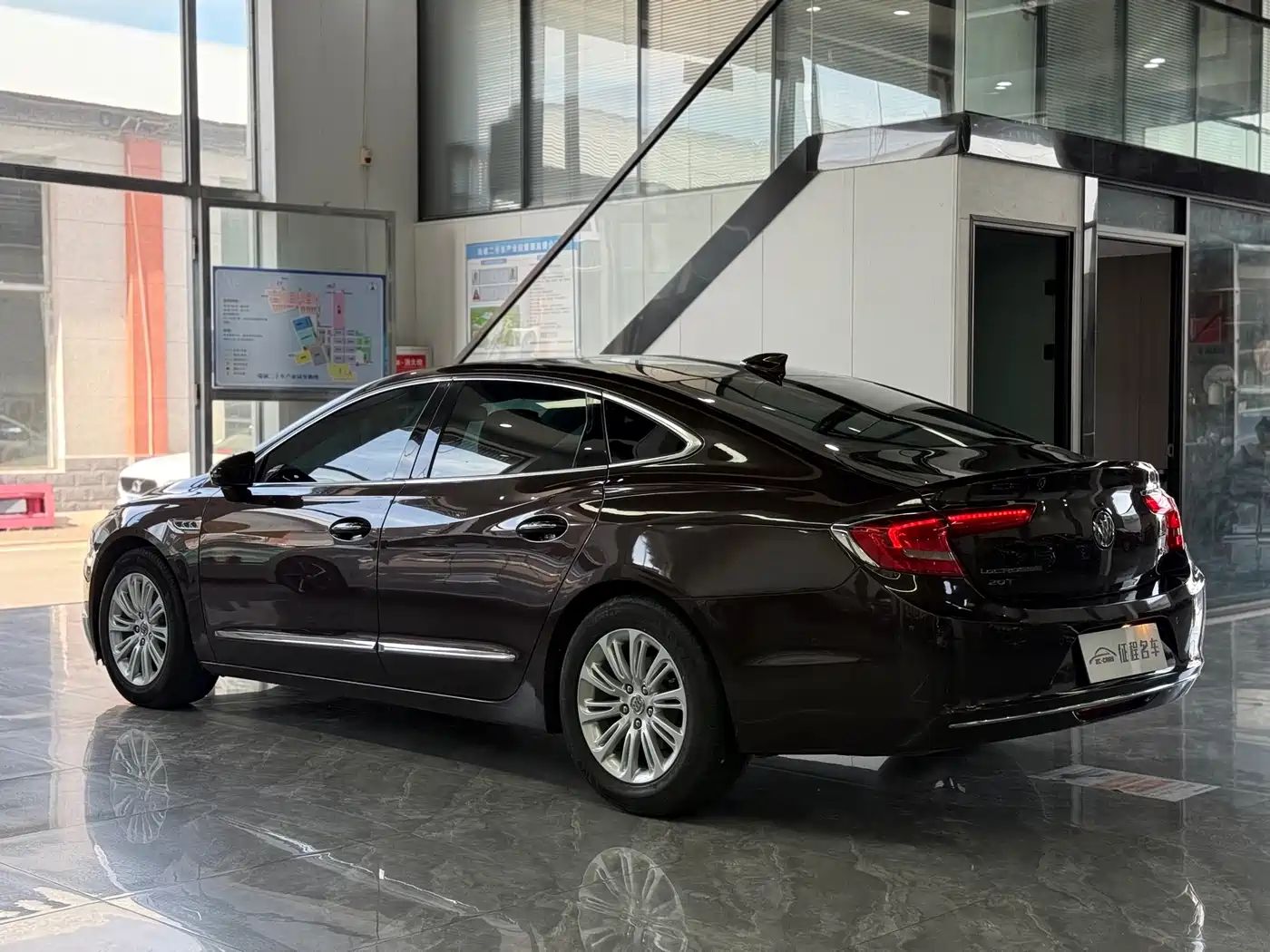 Buick LaCrosse 2016 20T Luxury фото 5