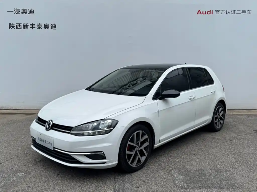 Фото 1 - Volkswagen Golf