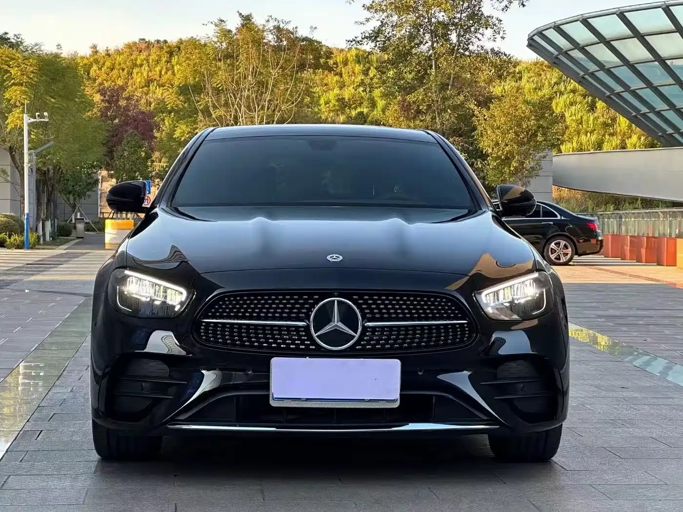 Mercedes-Benz E-Class 2022 Model Facelift III E 300 L Sport Fashion фото 2