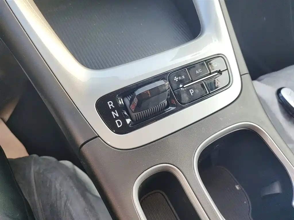 Geely Galaxy Starry Wish 2026 Edition 310km Youth Version фото 14