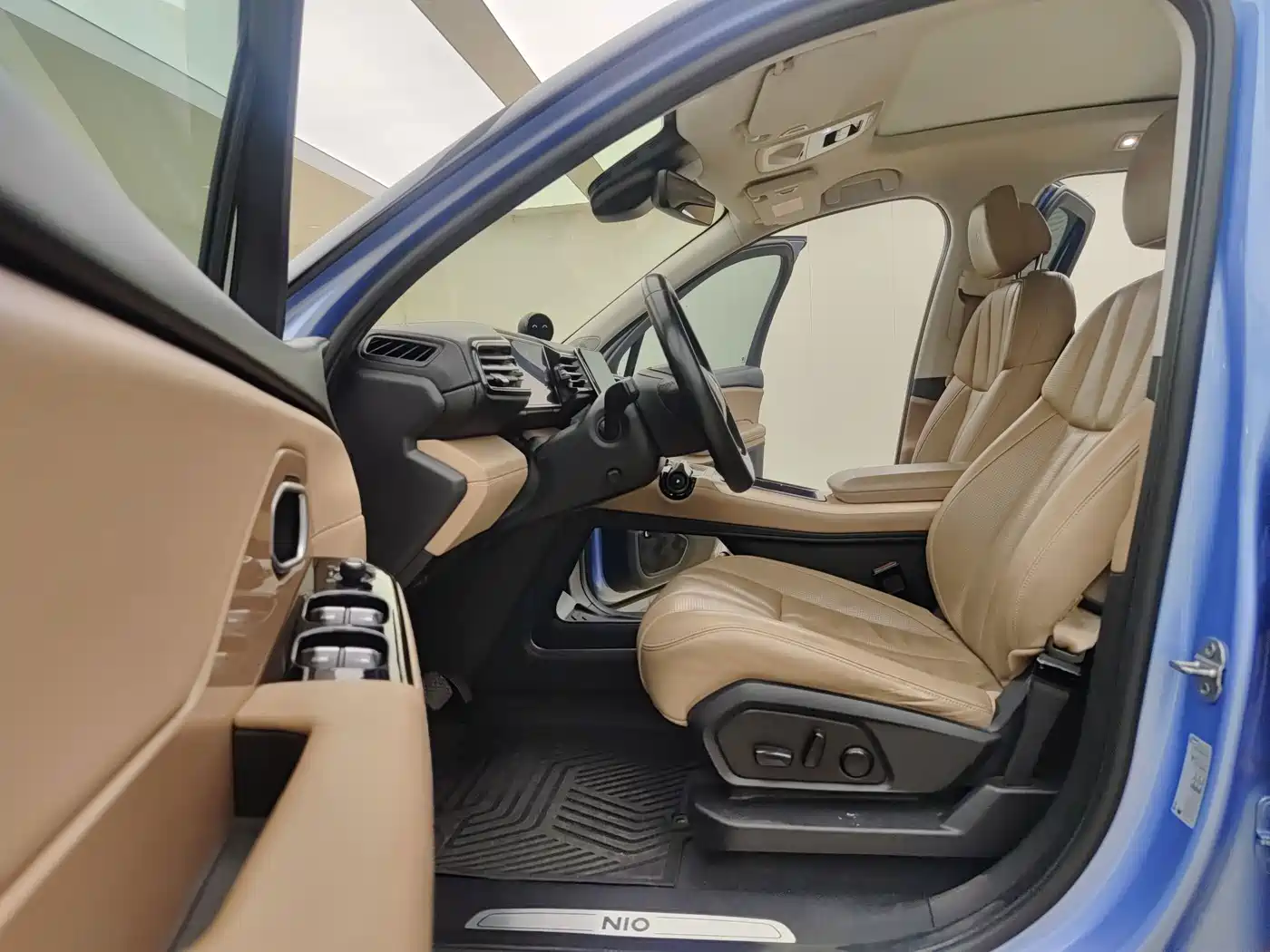 NIO ES8 2019 2018 Founder Edition