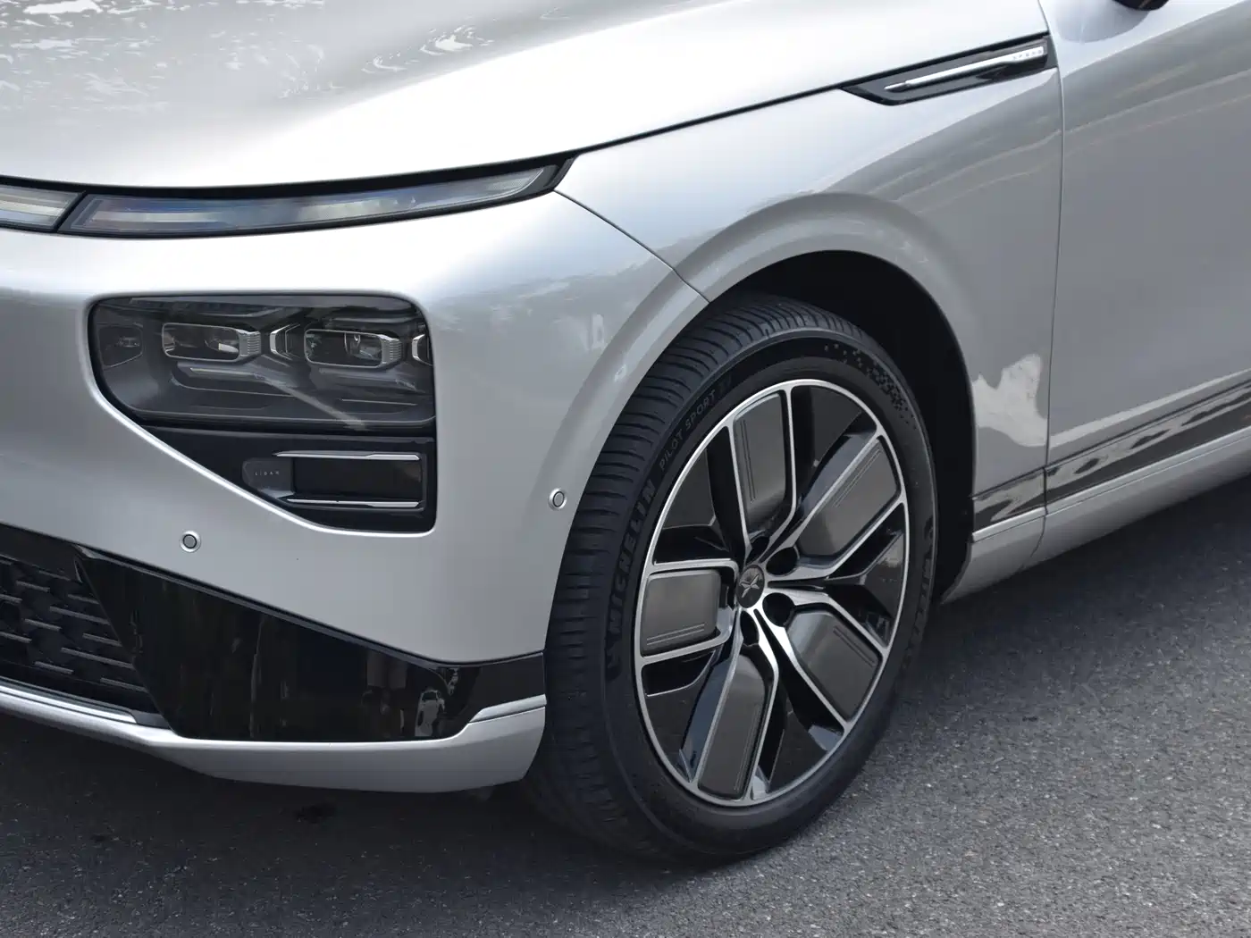 Фото 6 - XPeng G9