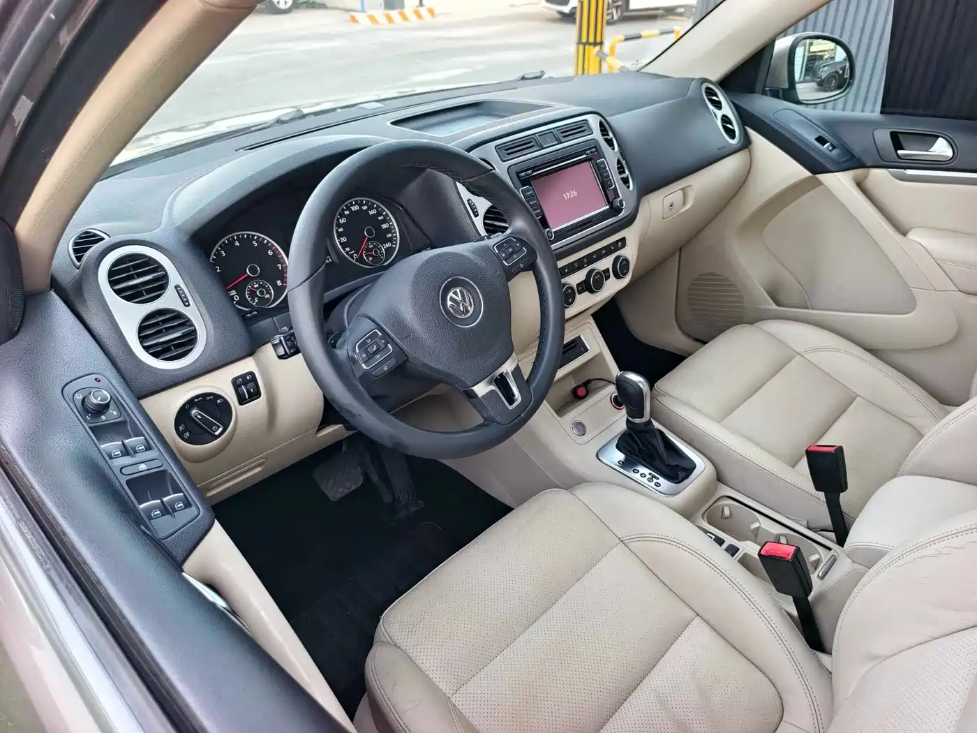 Volkswagen Tiguan 2015 1.8TSI Automatic 2WD Highline фото 10