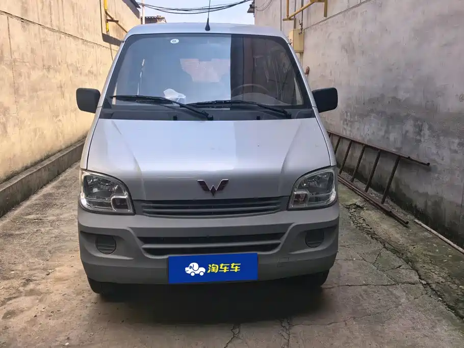 Wuling Motors Wuling Zhiguang 2021 2020 1.2L Van Utility China VI 5-seat LSI