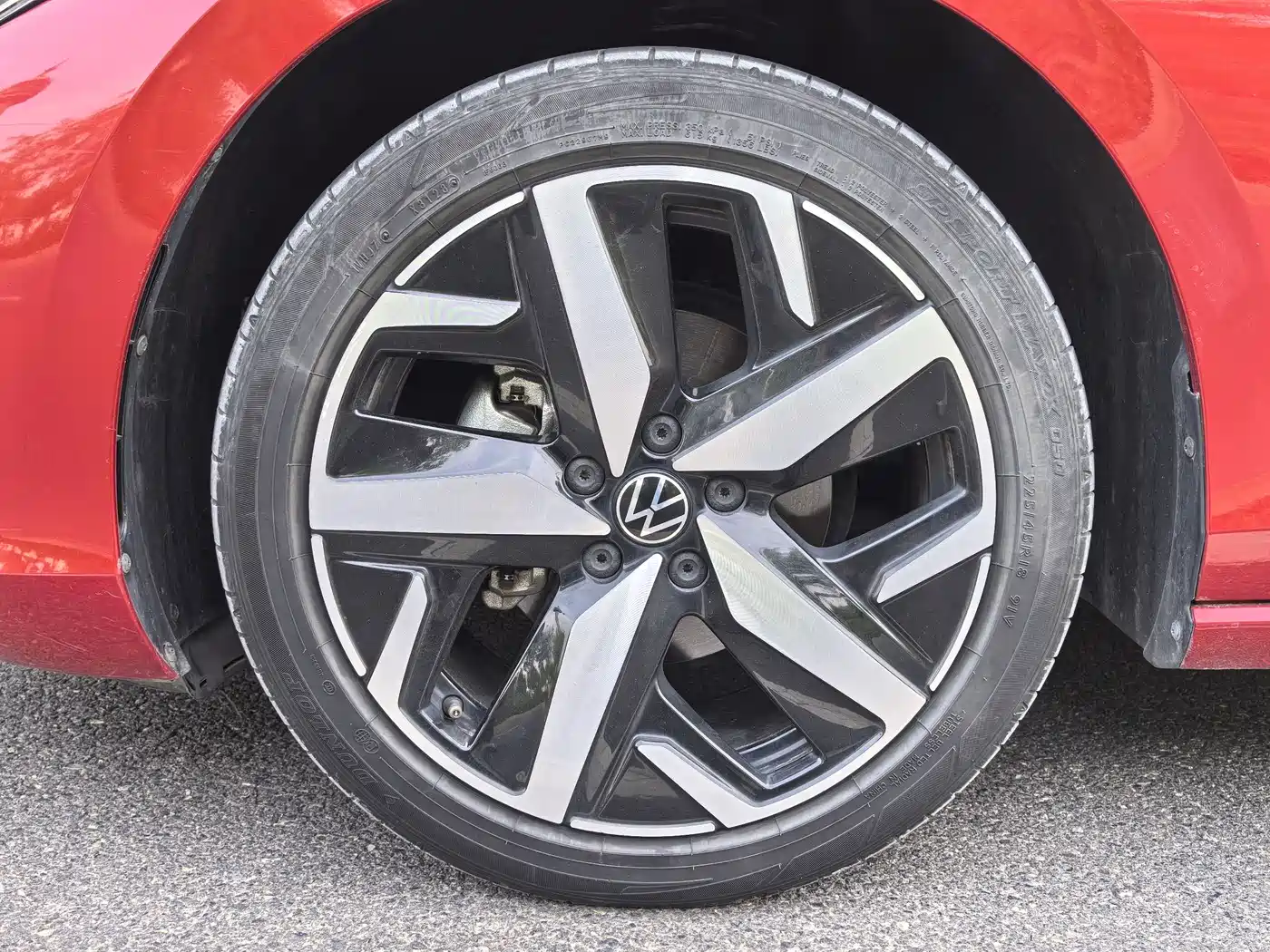 VOLKSWAGEN LINGDU