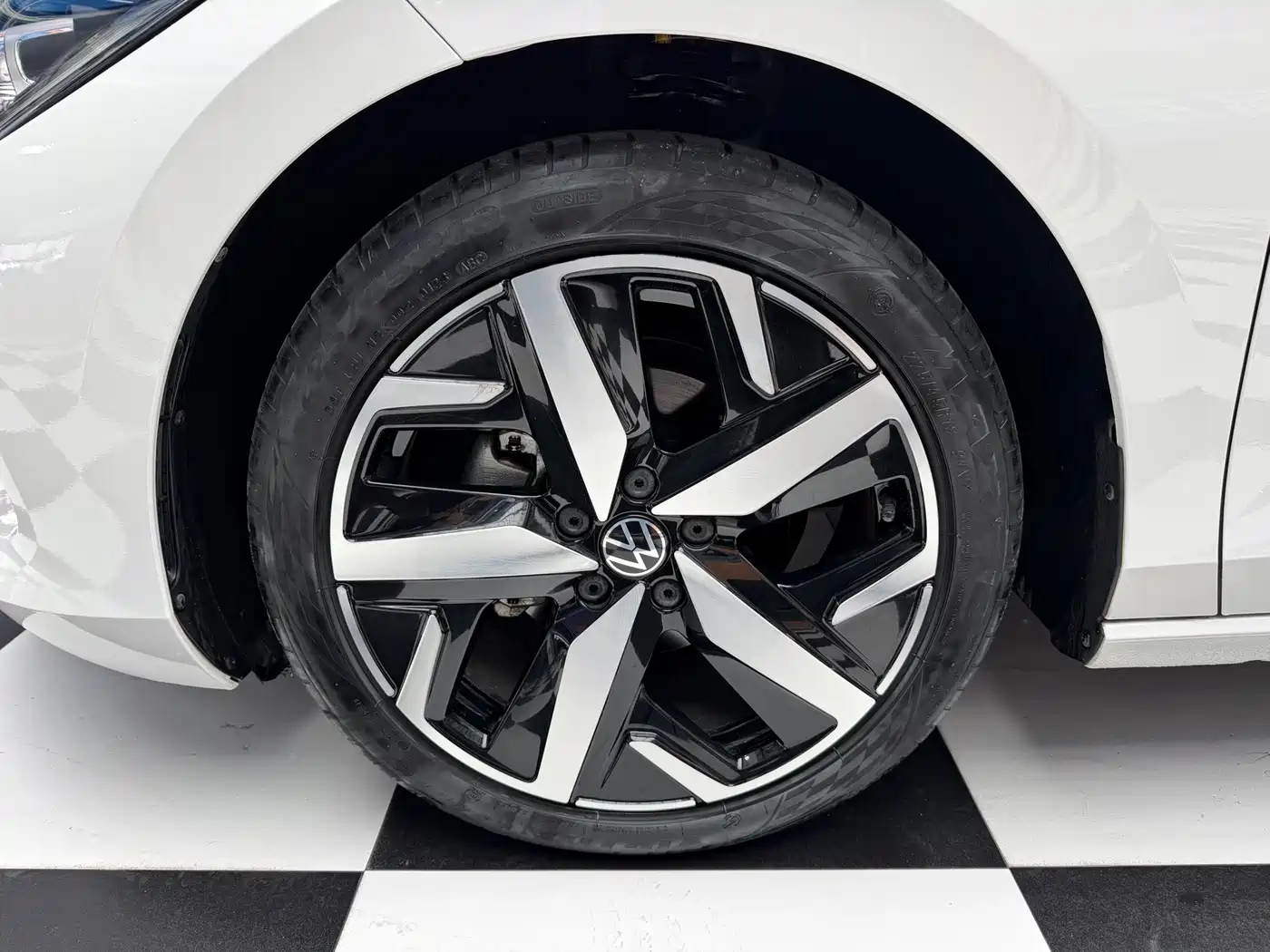 Volkswagen Lamando 2022 Lamando L 280TSI DSG Cool Edition фото 4