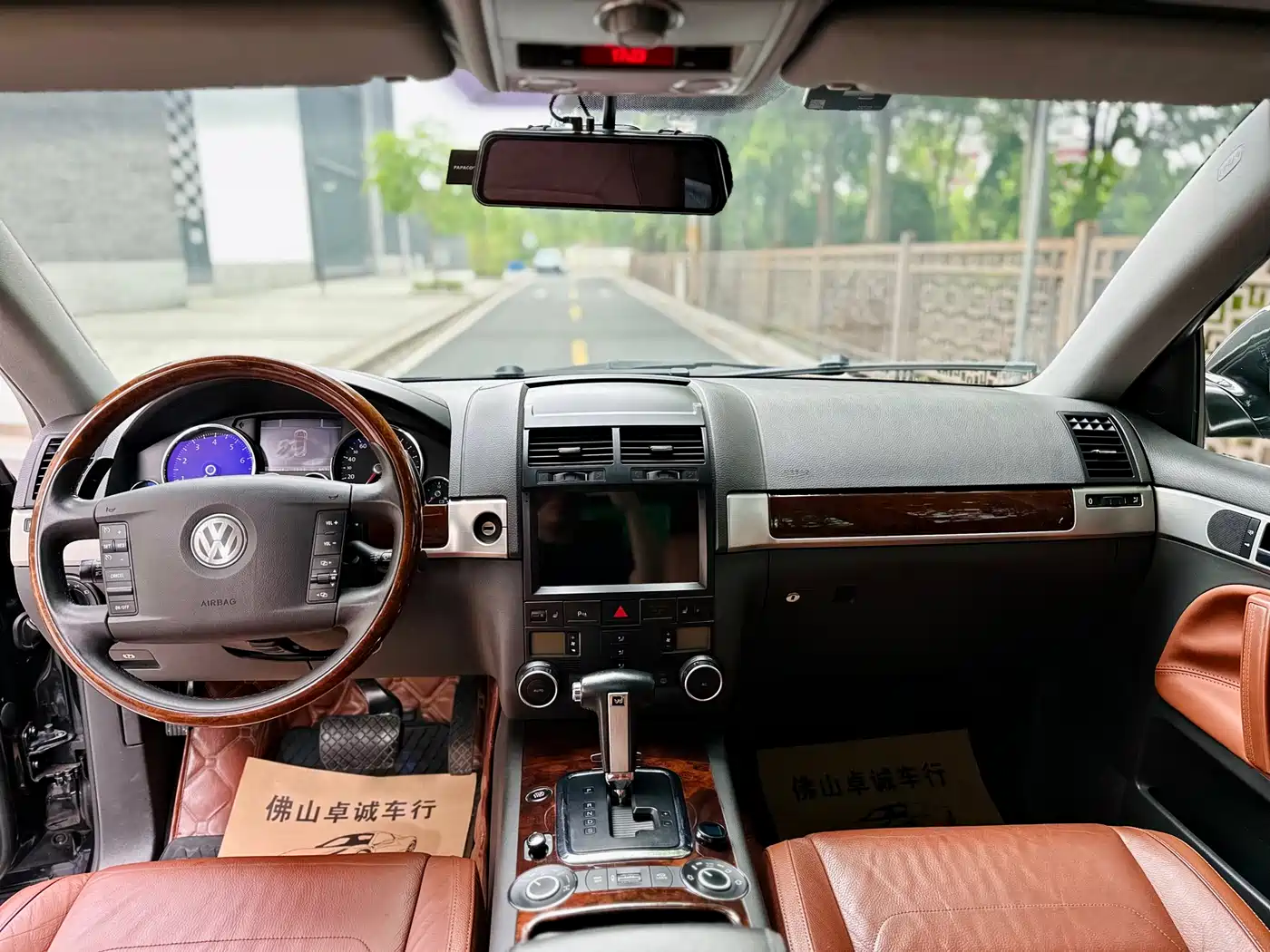 Volkswagen Touareg 2010 3.6 Limited Top Edition фото 14
