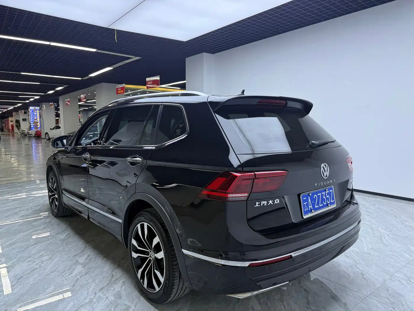 Volkswagen Tiguan L 2020 330TSI Auto 2WD R-Line Flagship China VI фото 9