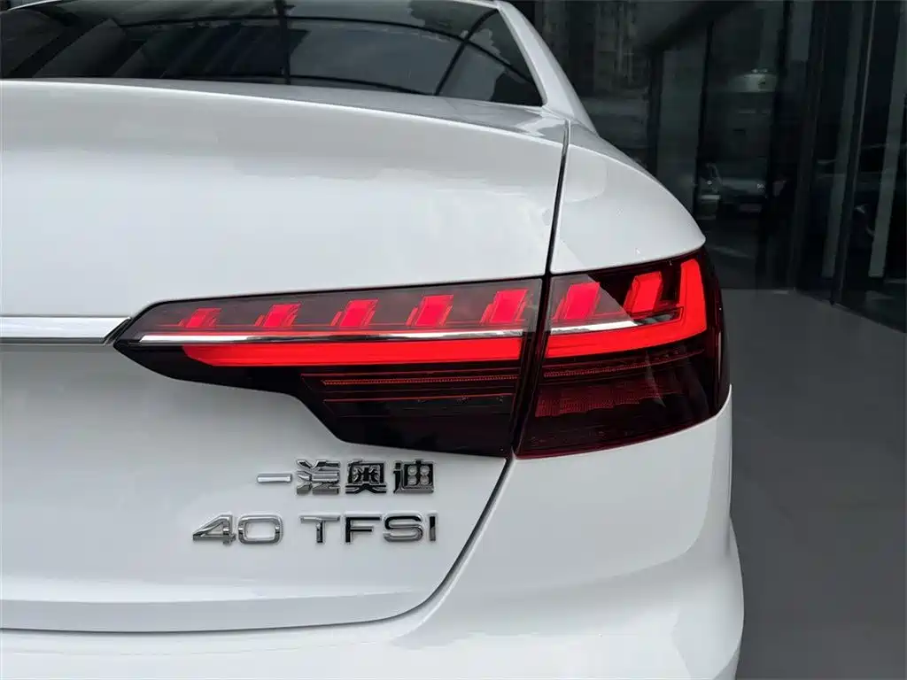 Audi A4L 2020 40 TFSI Fashion Dynamic Edition фото 13