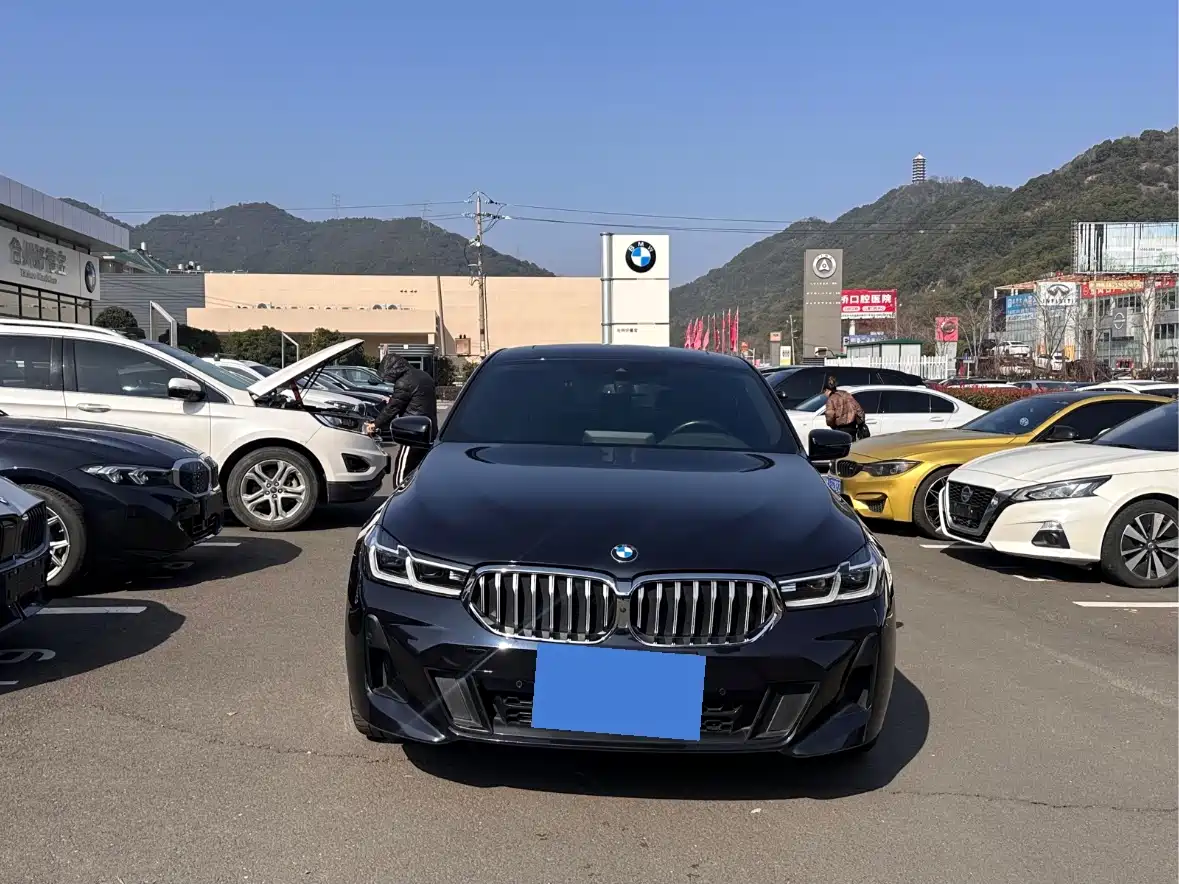 BMW 6 Series GT 2022 Model 630i M Sport Package фото 2