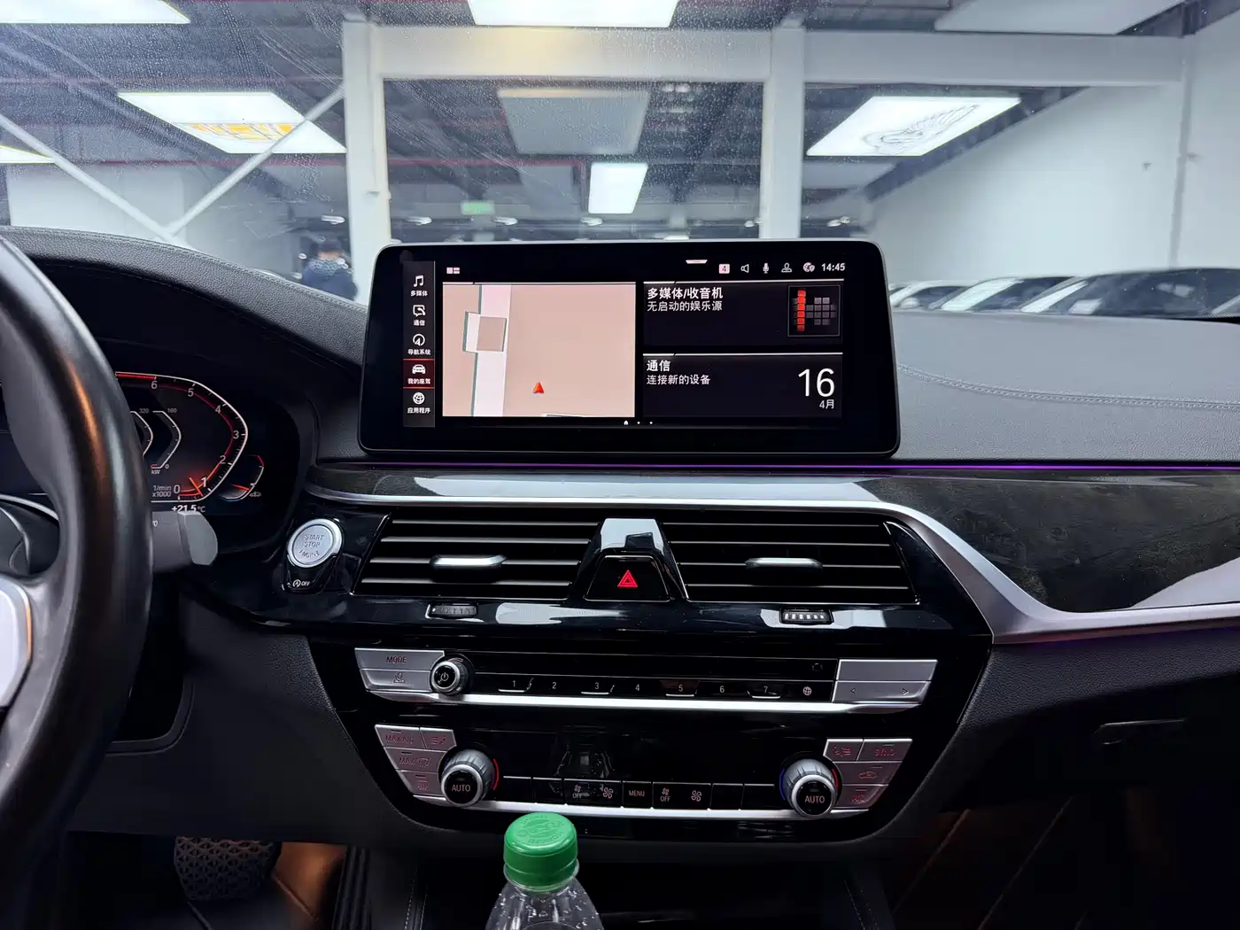 BMW 5 Series 2021 525Li M Sport Package фото 11