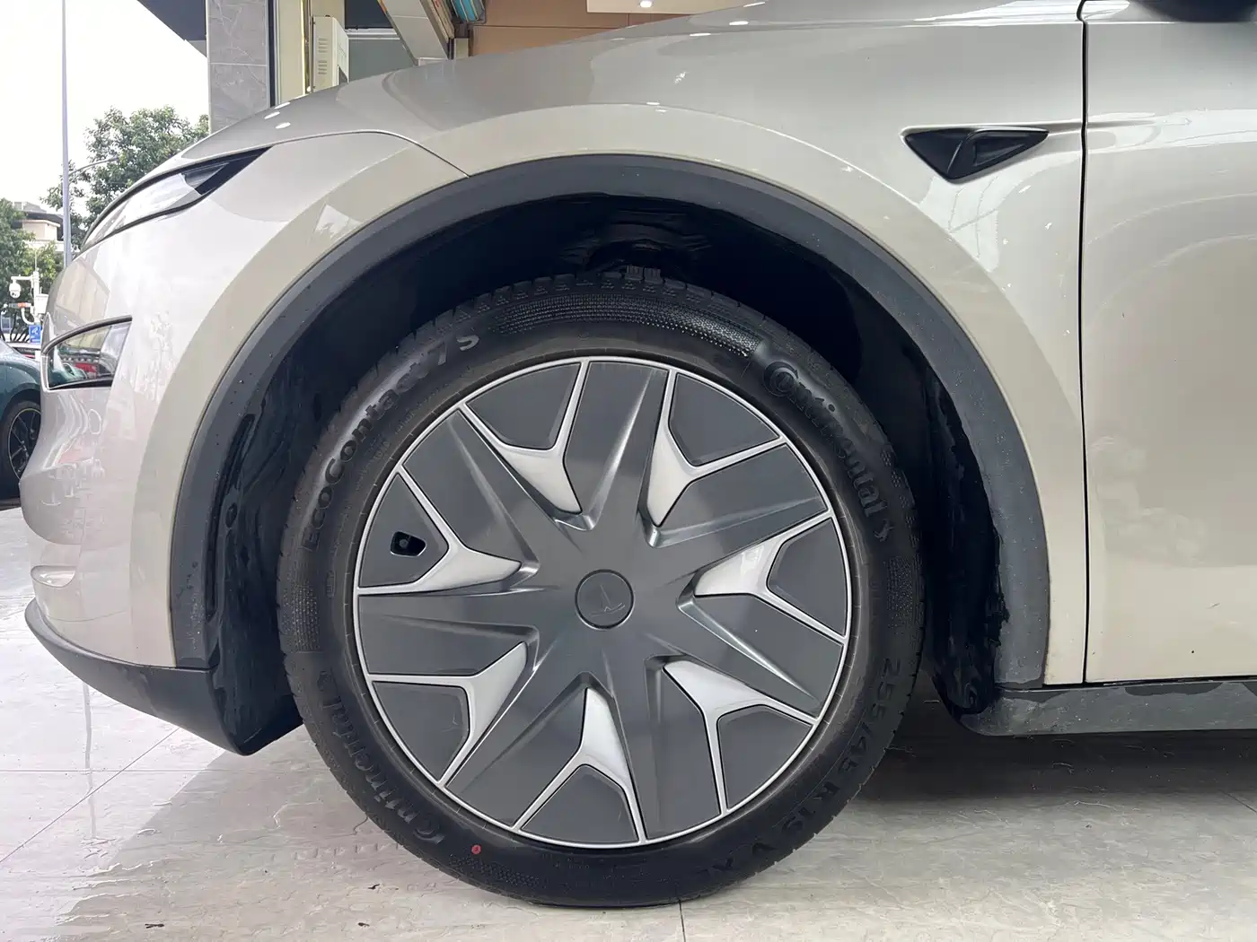 Tesla Model Y L 2025 2025 Facelift Long Range AWD
