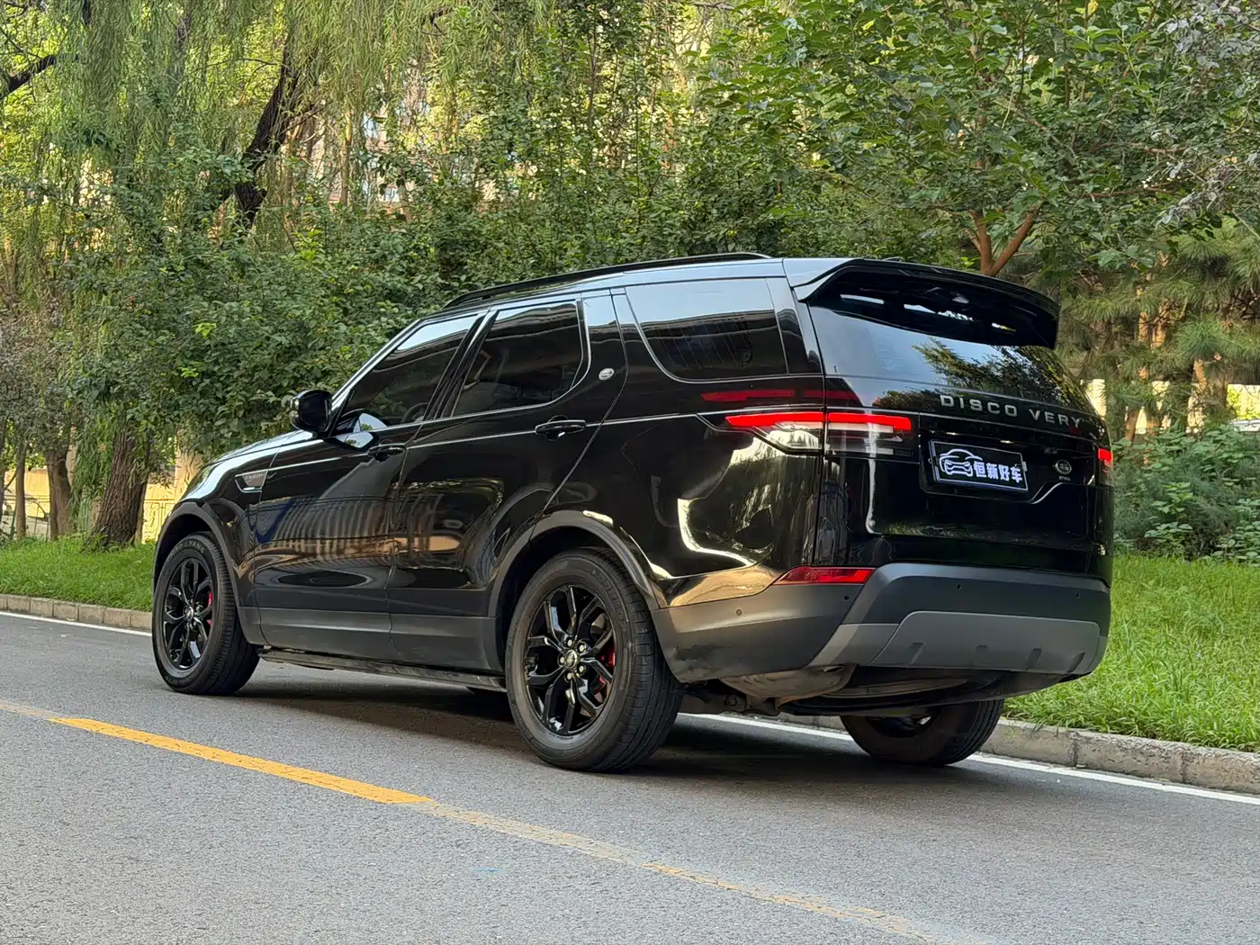 Фото 4 - Land Rover Discovery