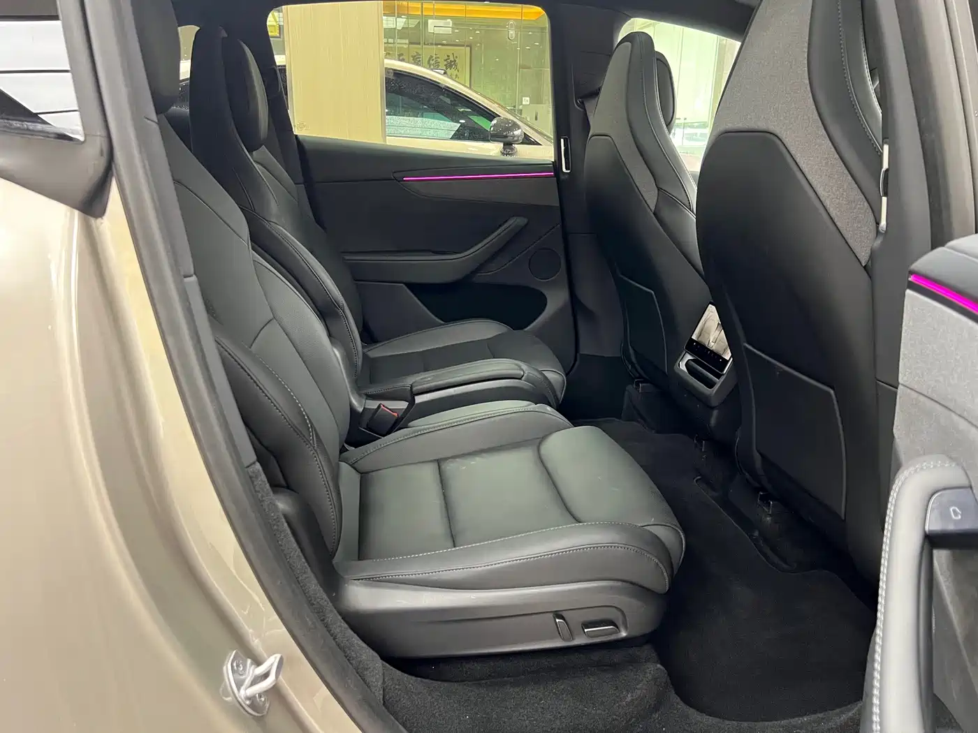 Tesla Model Y L 2025 2025 Facelift Long Range AWD
