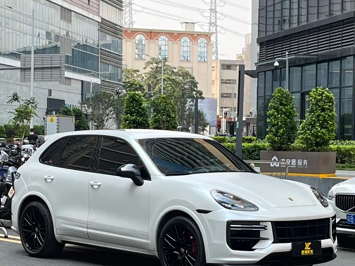 Porsche Cayenne 2011 Cayenne S 4.8L фото 3