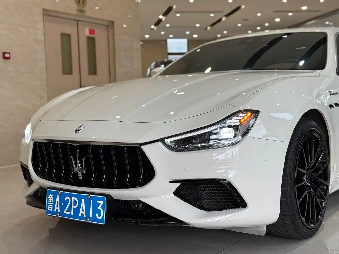 Maserati Ghibli 2023 3.0T Modena фото 4