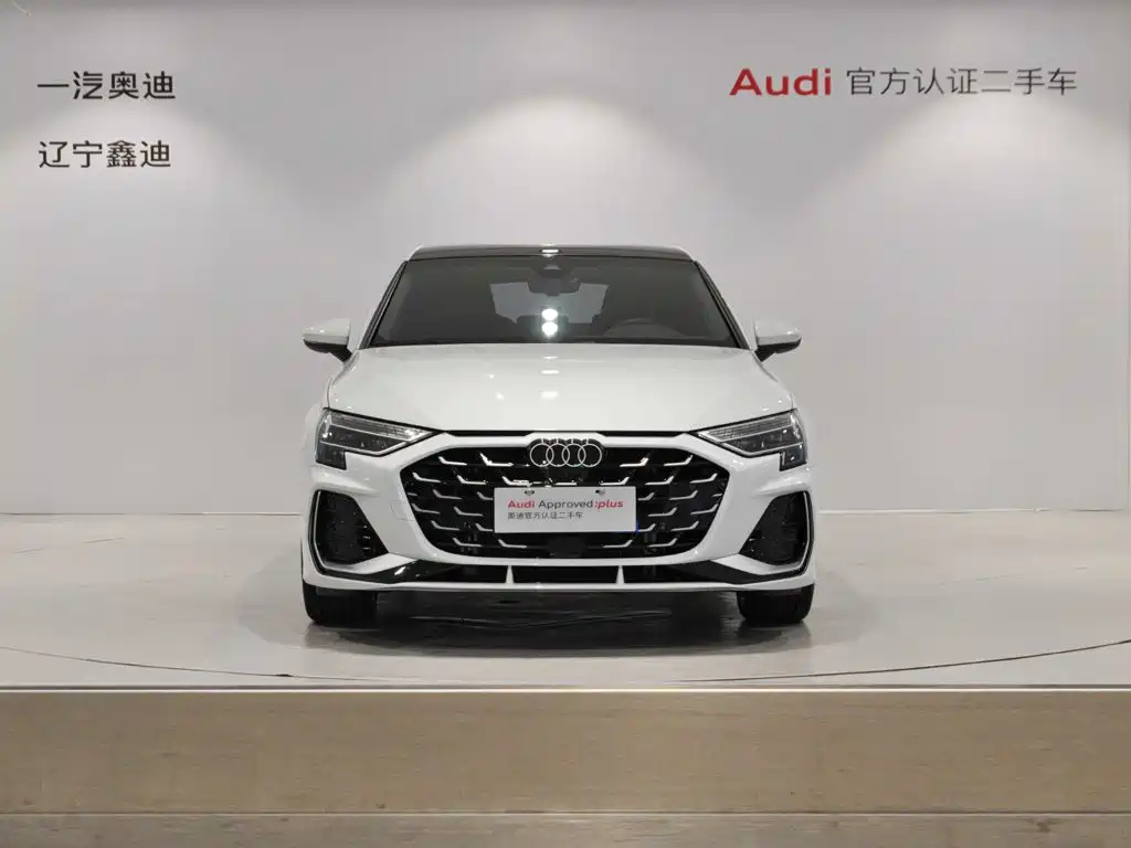 Audi A3 2026 2025 Sportback 35TFSI Flying Premium