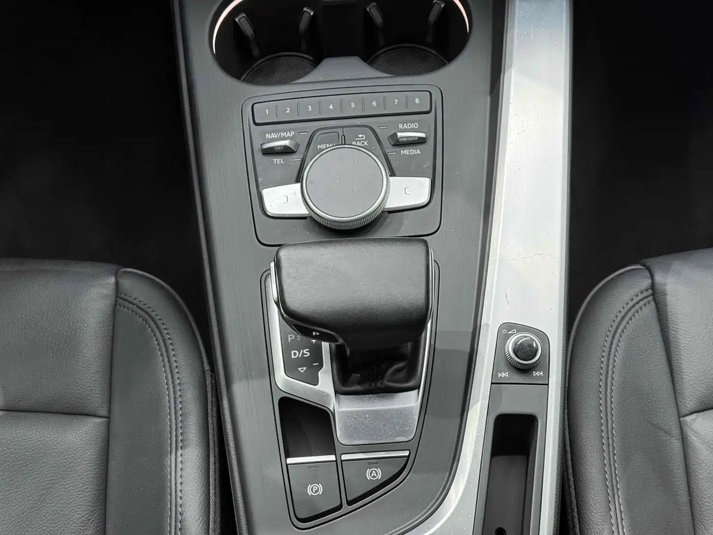 Audi A4L 2019 40 TFSI Fashion (China VI) фото 24