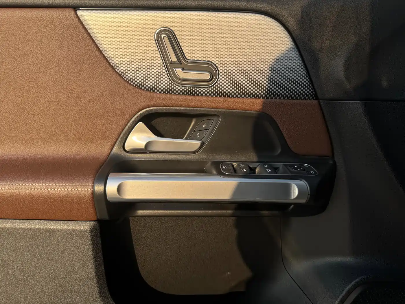 Mercedes-Benz GLB 2023 GLB 200 Dynamic фото 12