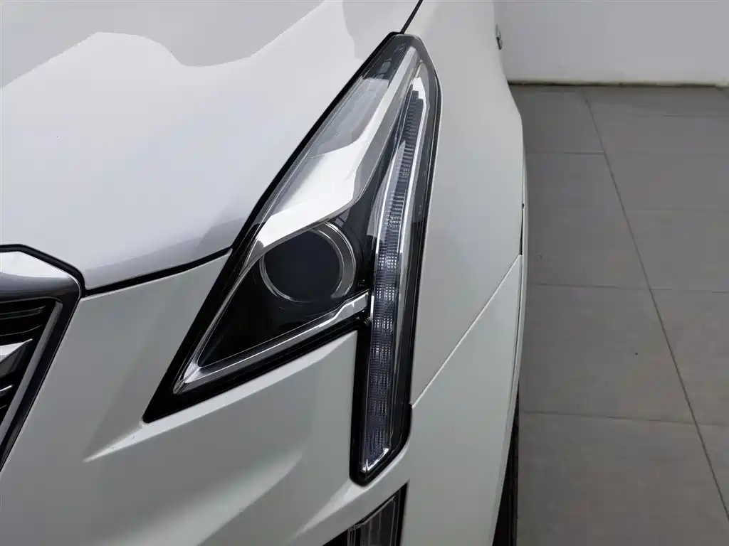 Cadillac XT5 2018 25T Luxury фото 7